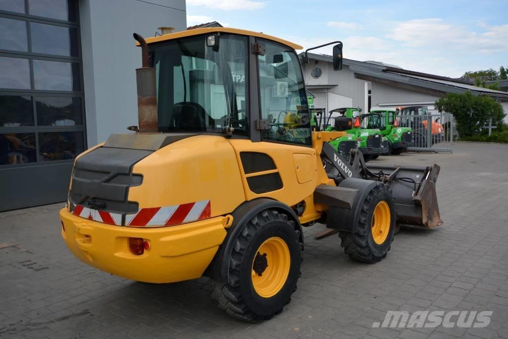 Volvo L 25 F Wielladers