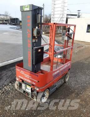 SkyJack SJ 12 Schaarhoogwerkers