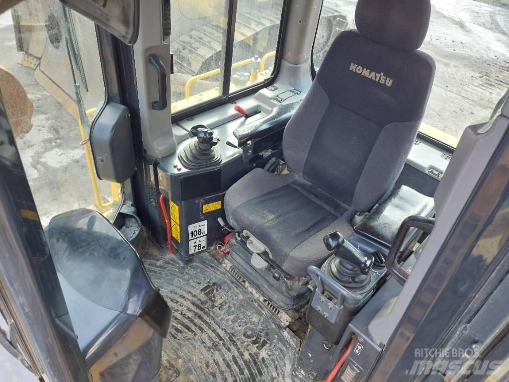 Komatsu D65PX-18 Rupsdozers