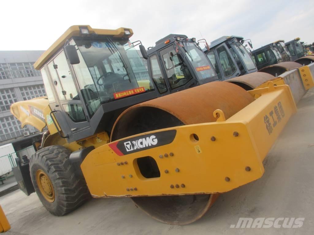 XCMG XS 263 J Trilrolwalsen
