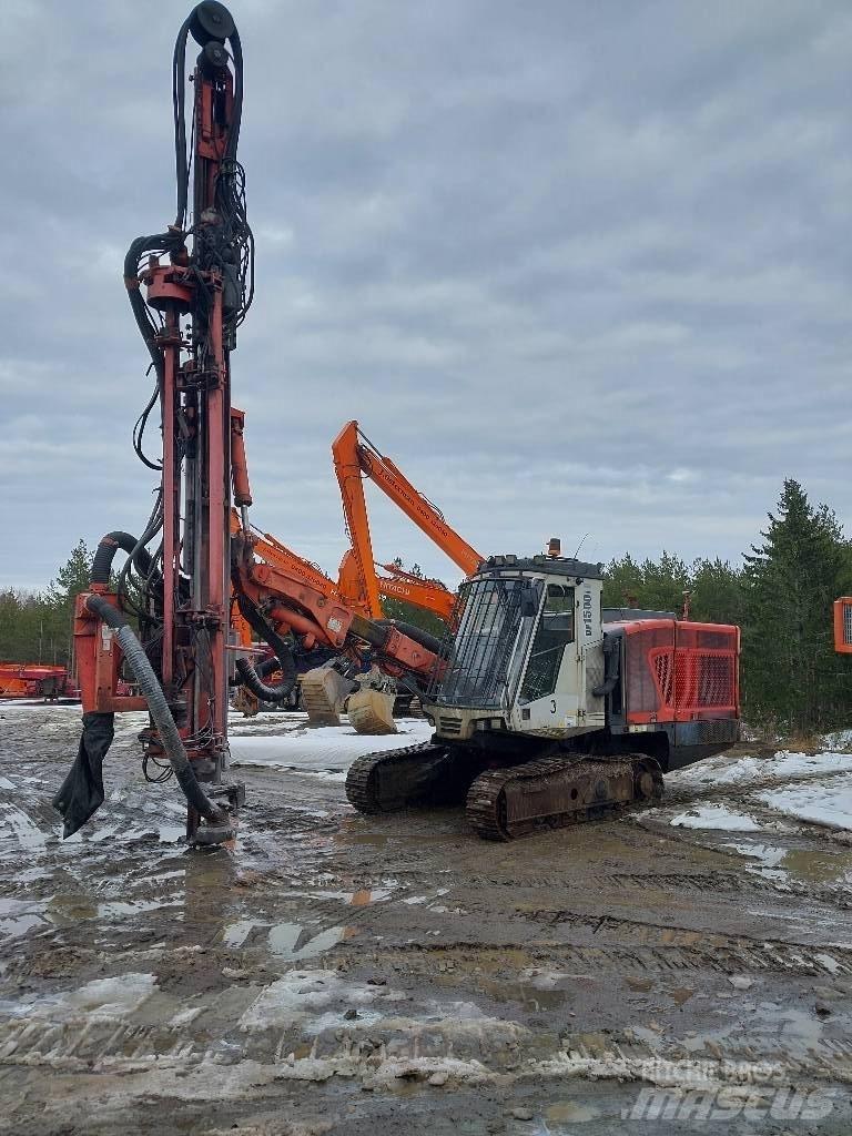 Sandvik DP 1500 i Surface drill rigs