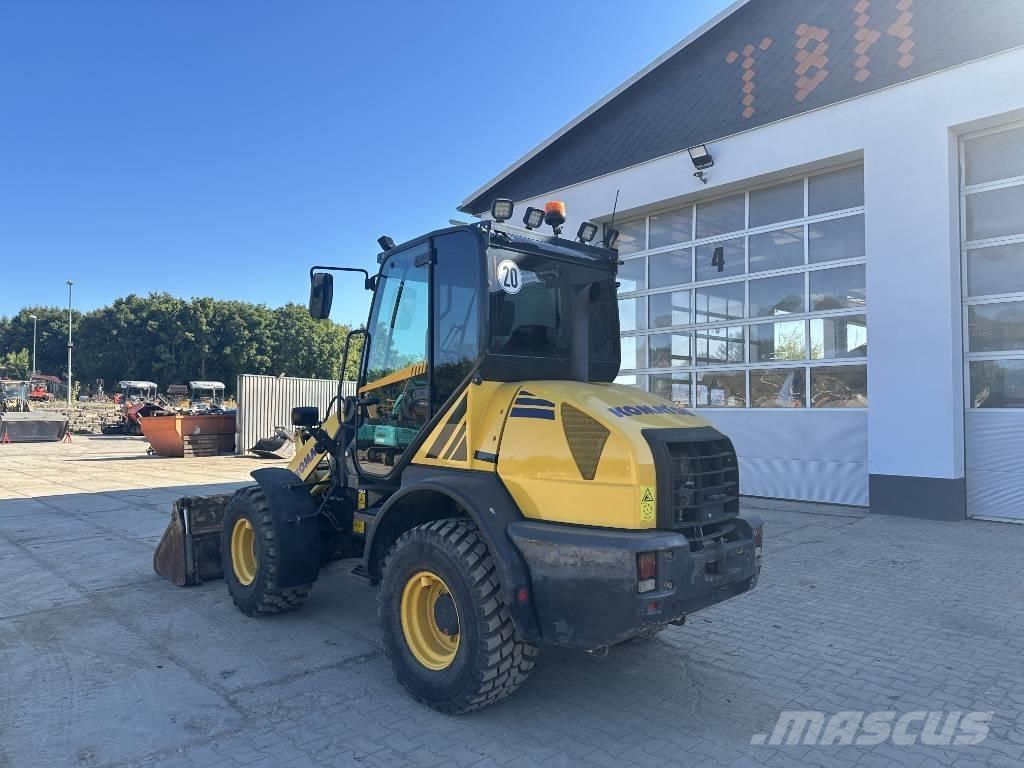 Komatsu WA 80-6 Wielladers