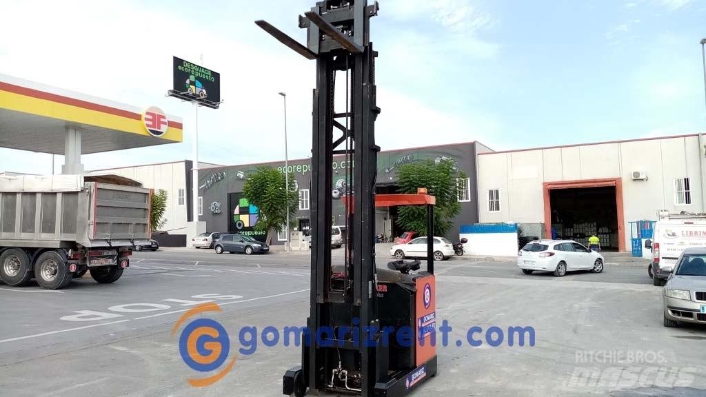 Toyota 7 FB RE 16 N Reachtruck voor hoog niveau