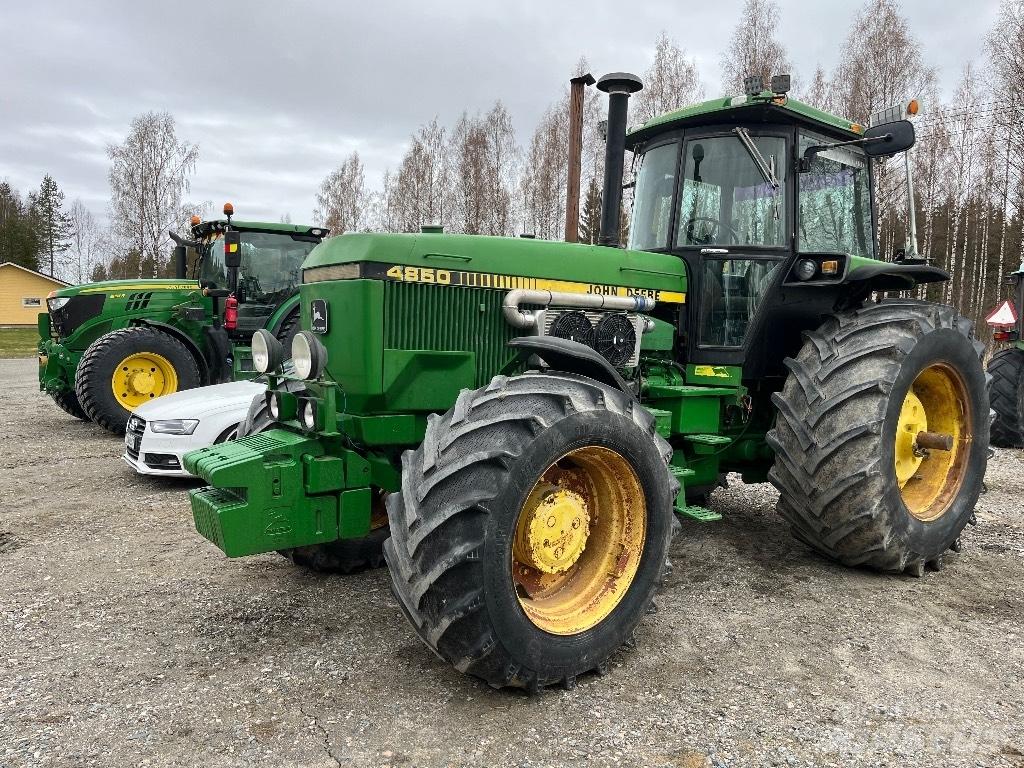 John Deere 4850 Tractoren