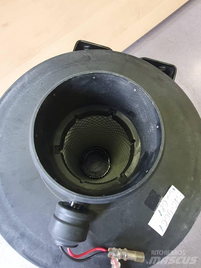 CAT 325 C LN Cabine en interieur