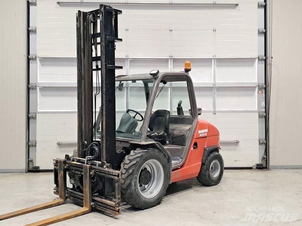 Manitou MSI30D Vorkheftruck voor zwaar terrein