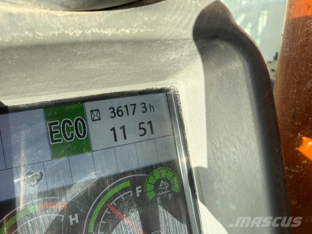 Hitachi ZX 135 US-6 Rupsgraafmachines