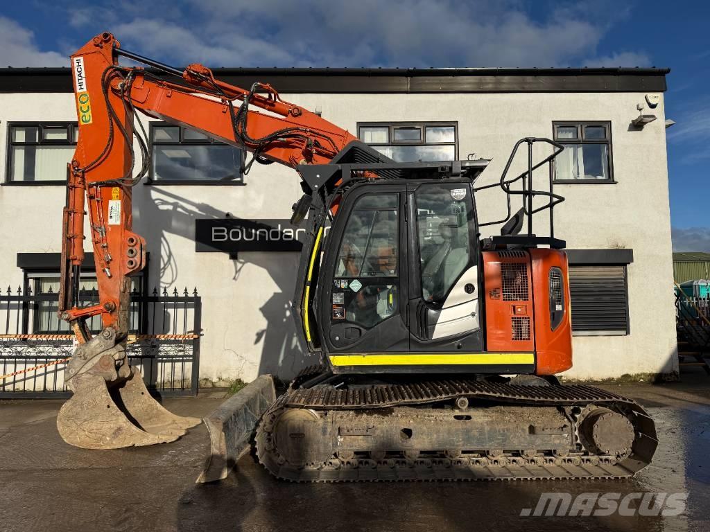 Hitachi ZX 135 US-6 Rupsgraafmachines