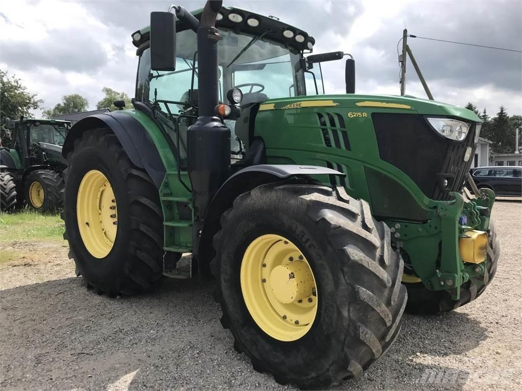 John Deere 6215R Tractoren