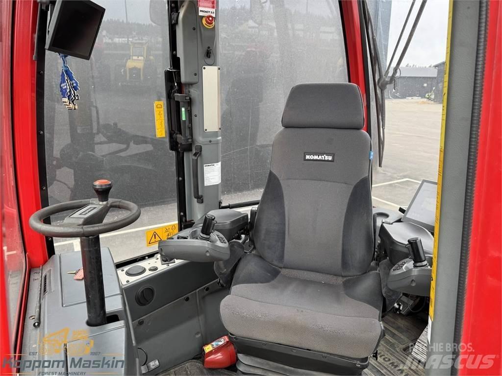 Komatsu 895 Uitrijwagens