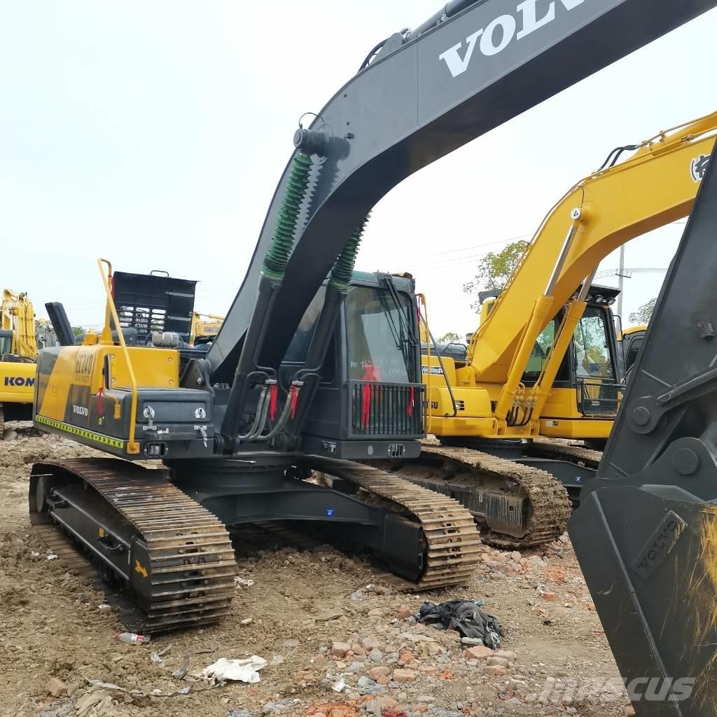 Volvo EC 240 Rupsgraafmachines