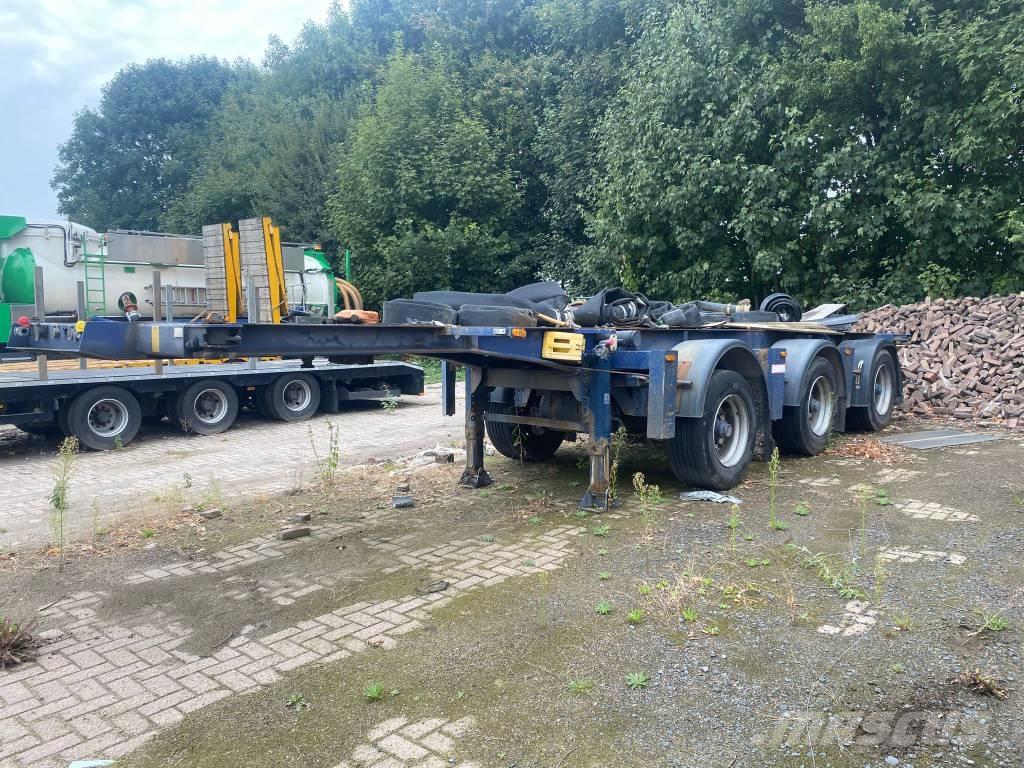 Renders ROC 12.30 CC Container transport