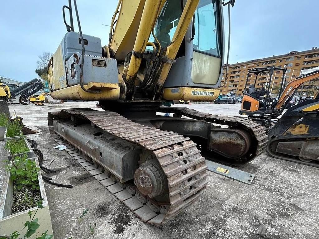 New Holland E215B Speciale Graafmachines