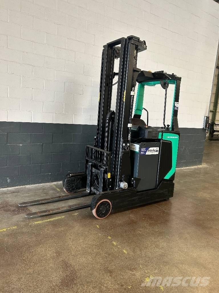 Mitsubishi RB 16N2C Reachtruck voor hoog niveau
