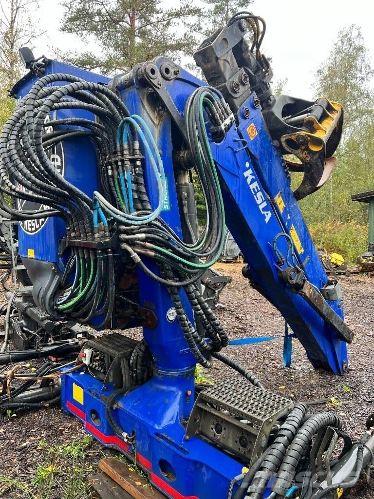 Kesla 2212 ZTF Houtkranen