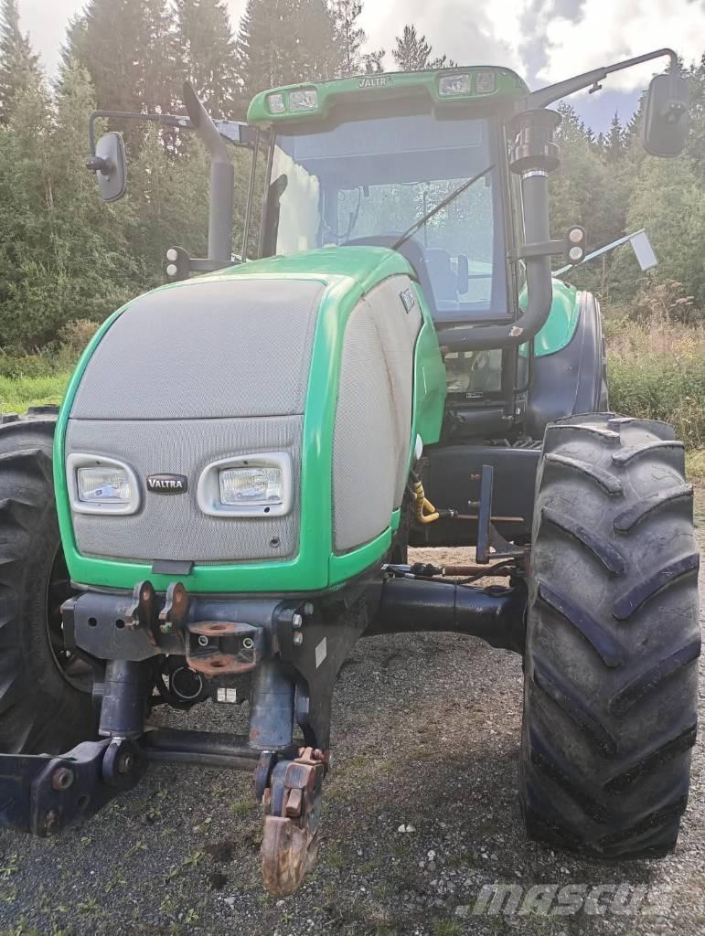 Valtra T190 Hi-tek Tractoren