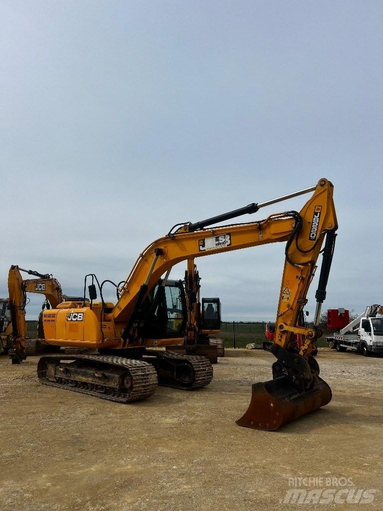 JCB JS 220 N LC Rupsgraafmachines