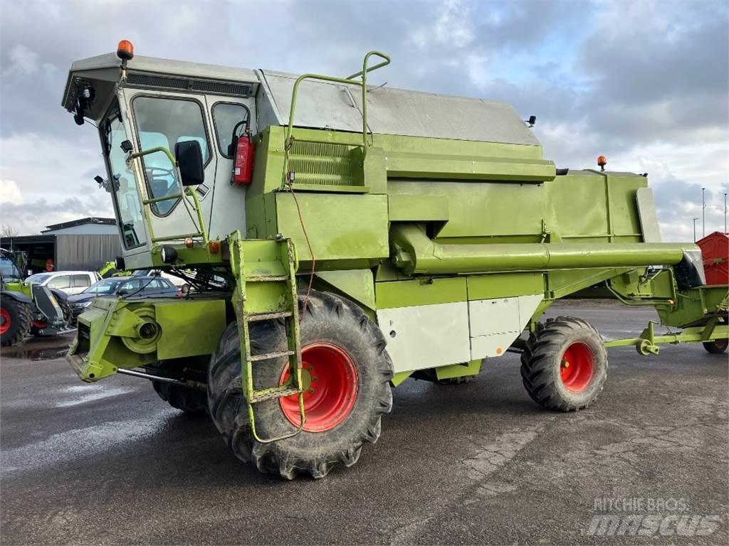 CLAAS Dominator 96 Maaidorsmachines