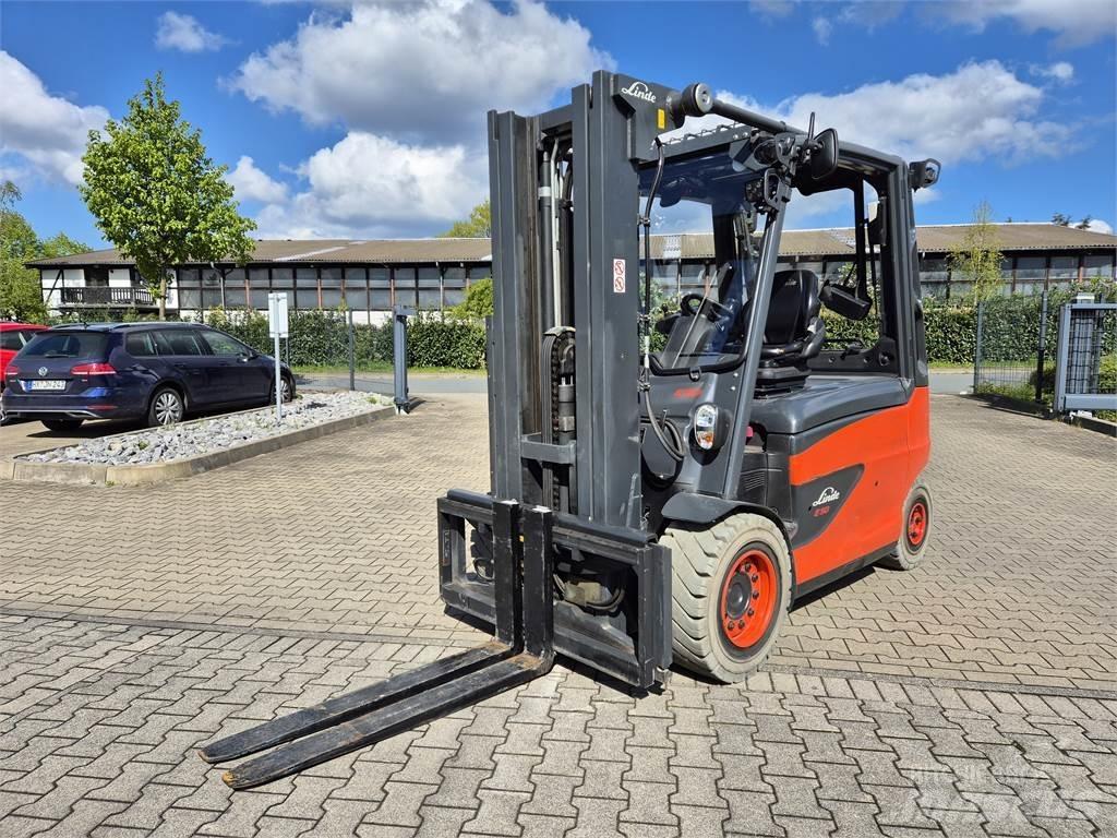 Linde E50HL-01 Elektrische heftrucks
