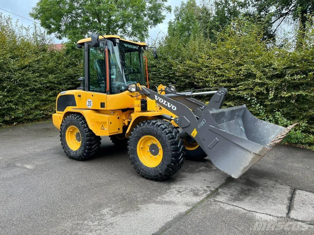 Volvo L 30 H Wielladers