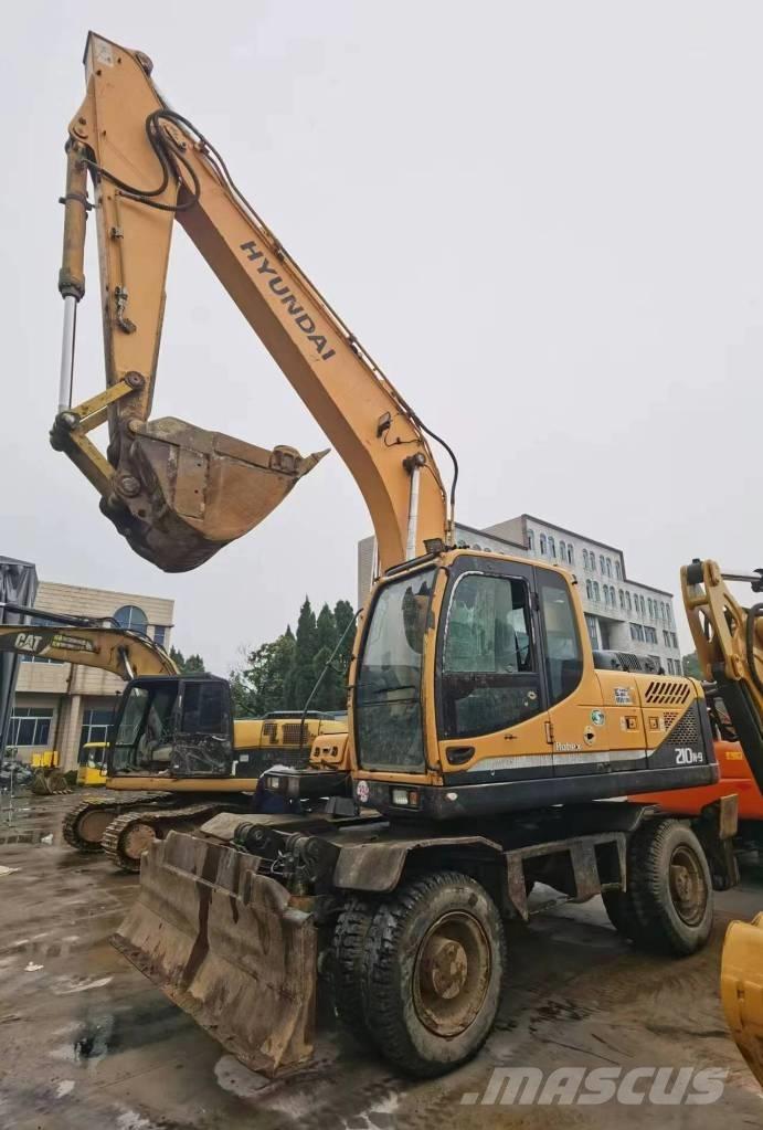 Hyundai R210W-9 Wielgraafmachines