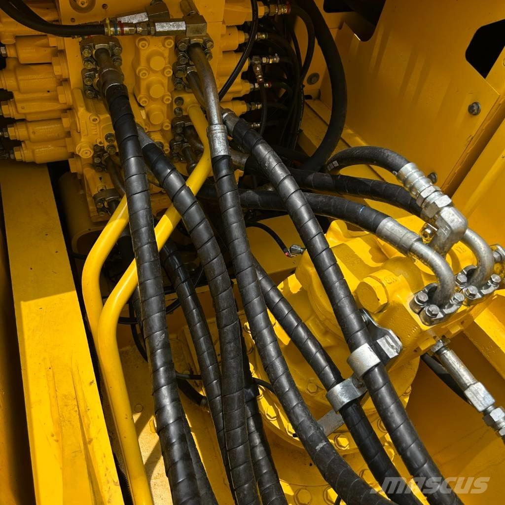Komatsu 220-8 Rupsgraafmachines