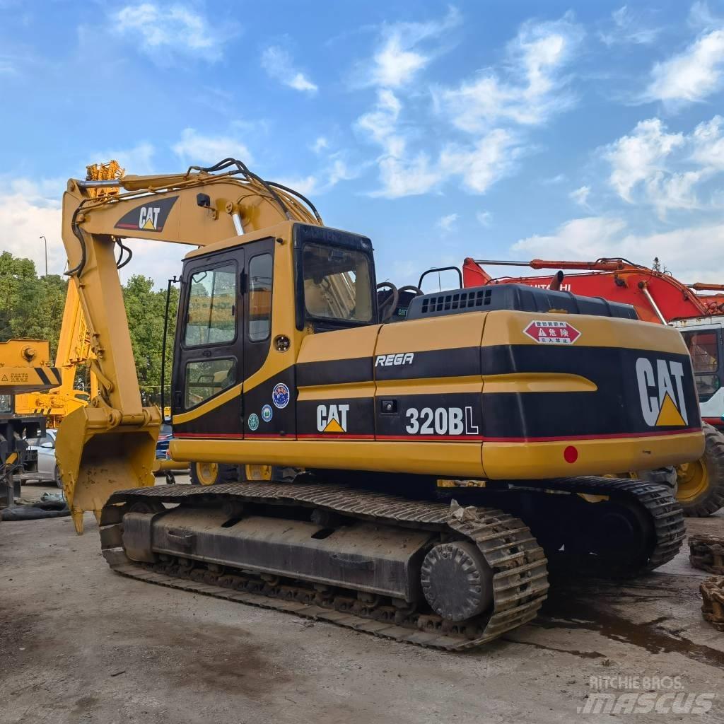 CAT 320 B LC Rupsgraafmachines