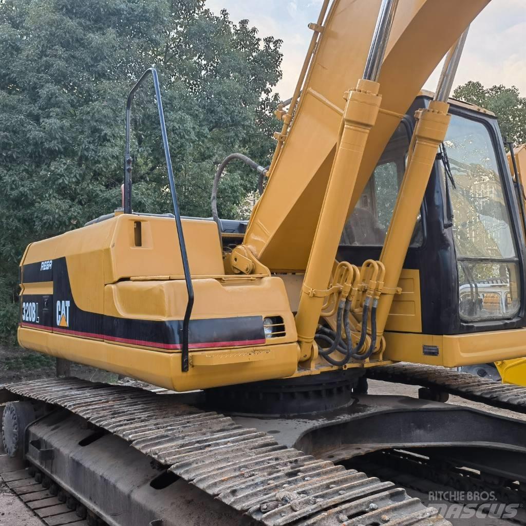 CAT 320 B LC Rupsgraafmachines