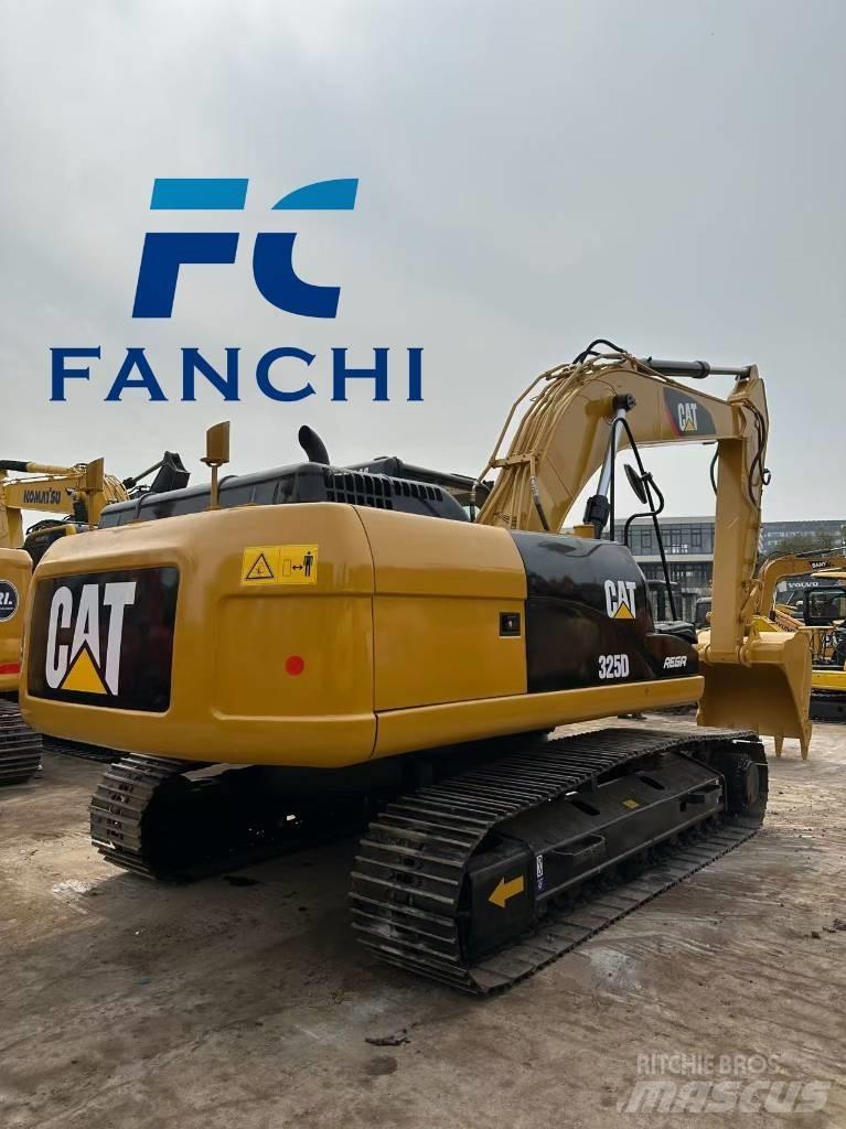 CAT 325 D Rupsgraafmachines