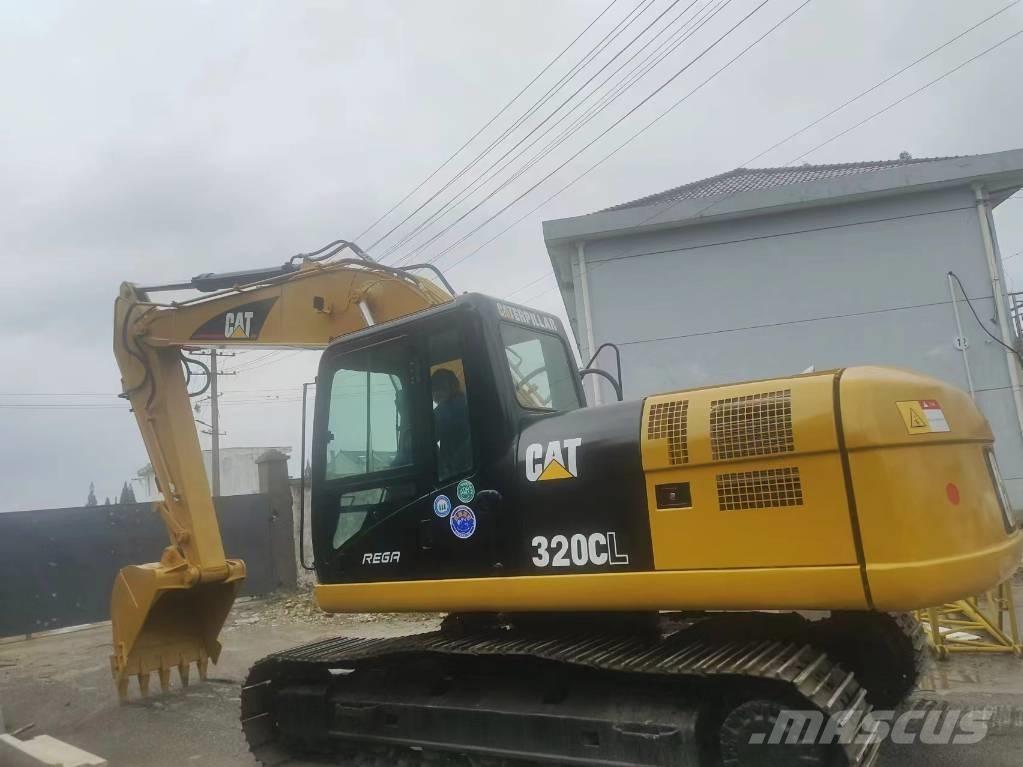 CAT 320 Rupsgraafmachines