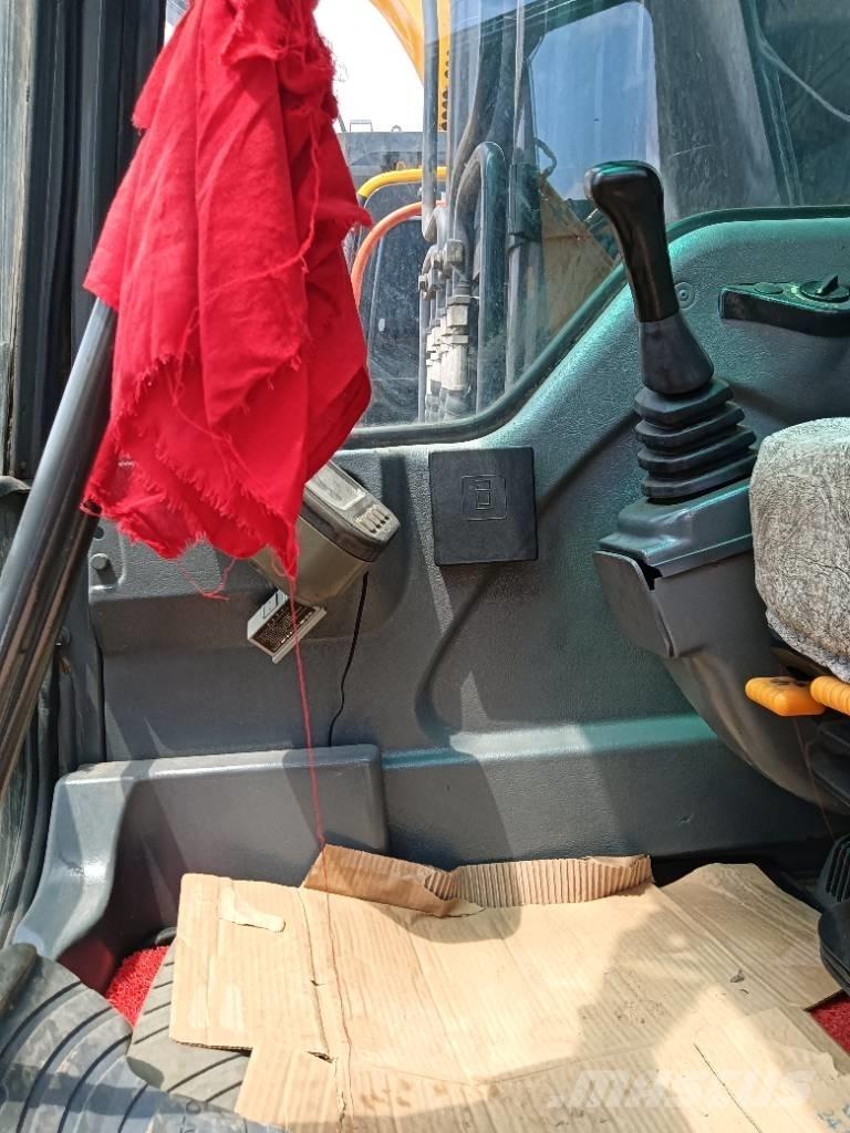 Volvo EC 210 Rupsgraafmachines
