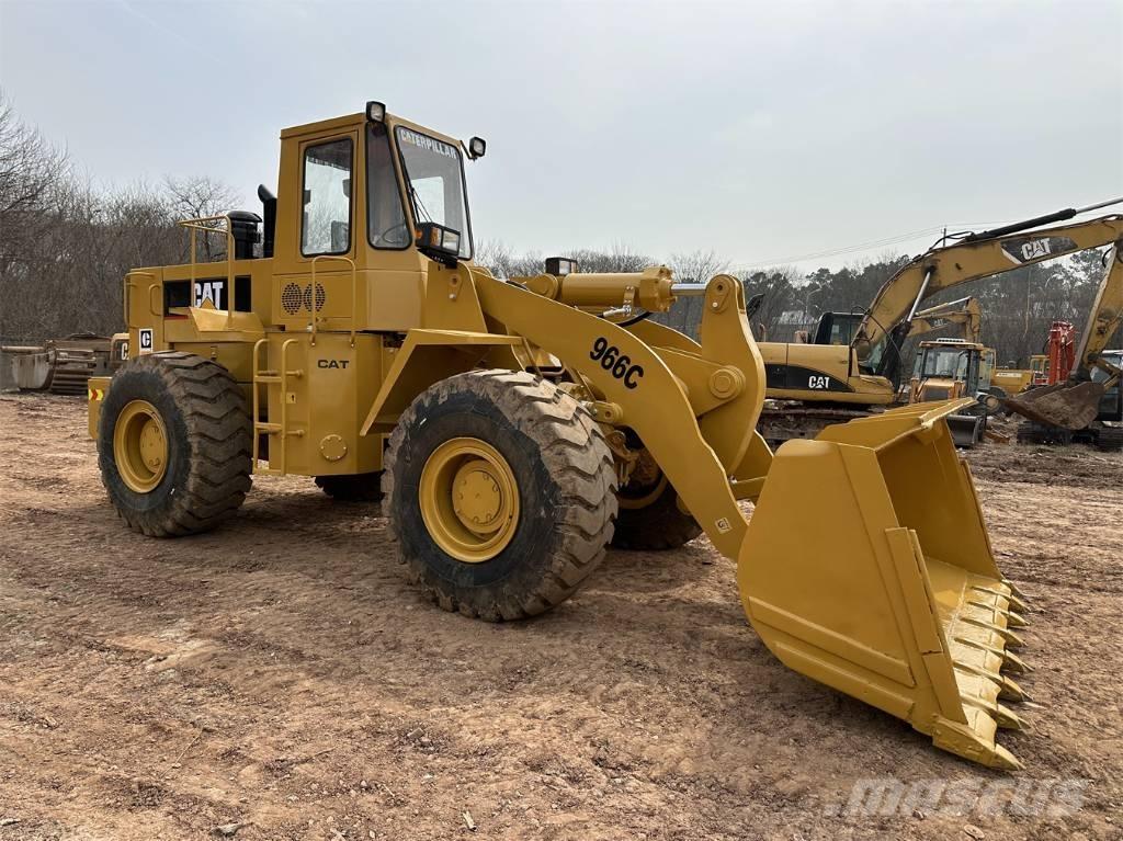 CAT 966C Wielladers