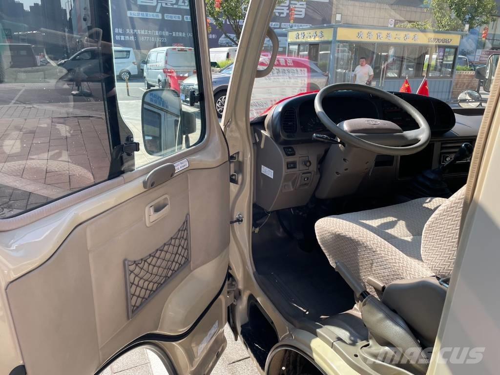 Toyota Coaster Bus Minibussen
