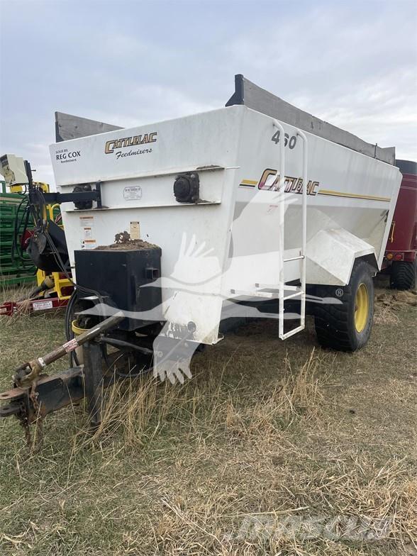  CATTLELAC 460 Mengvoedermachines