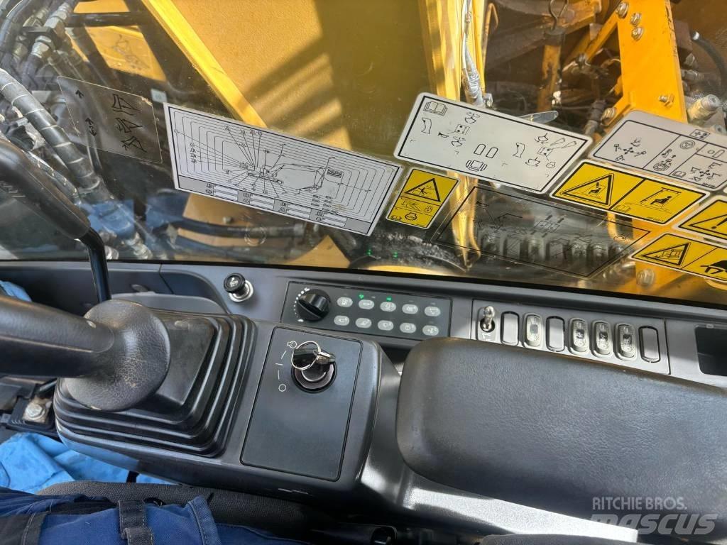 CAT 311 F LRR Rupsgraafmachines