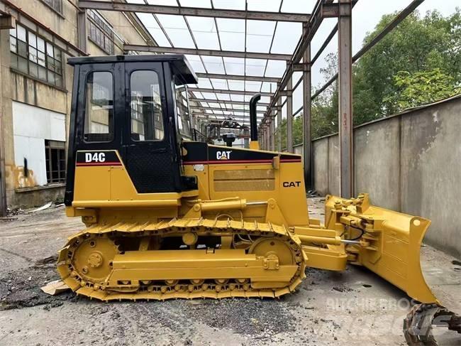 CAT D 4 C Rupsdozers