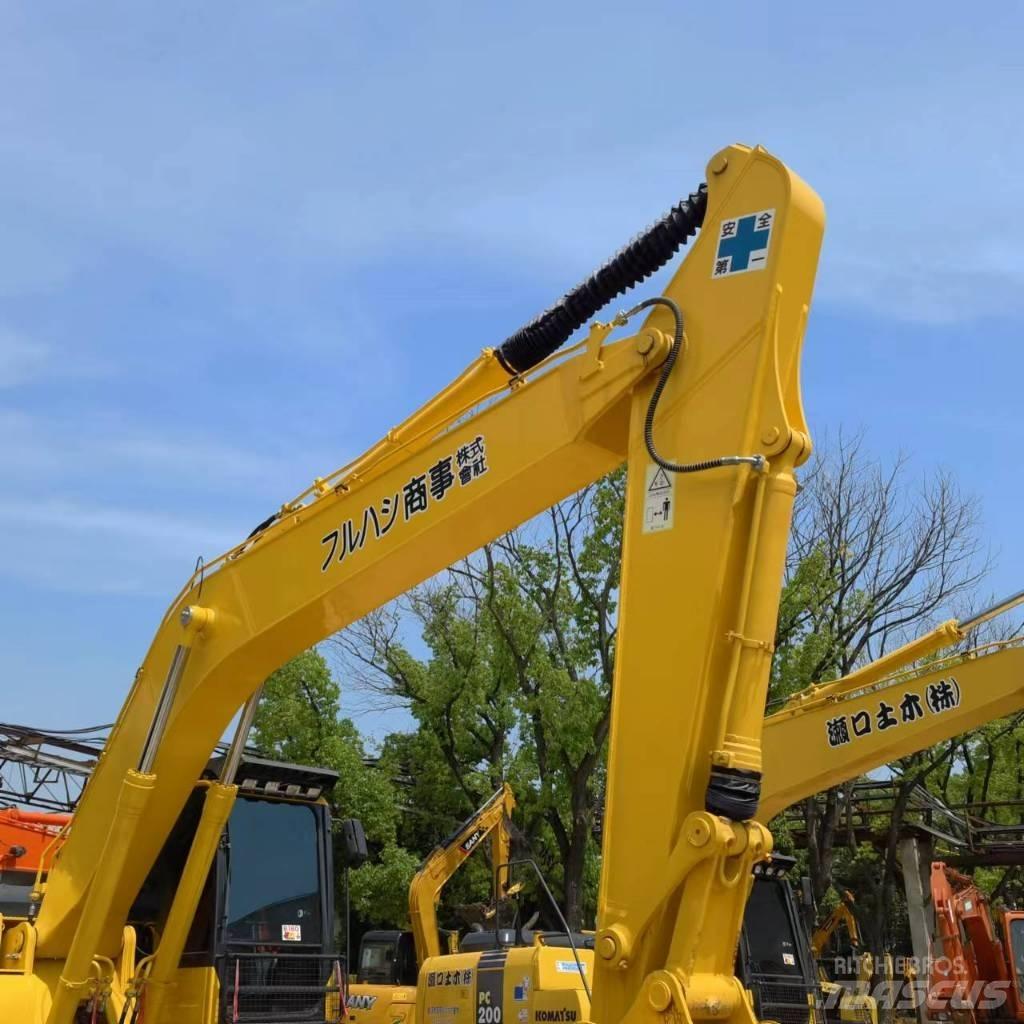 Komatsu PC 220-8/ Rupsgraafmachines