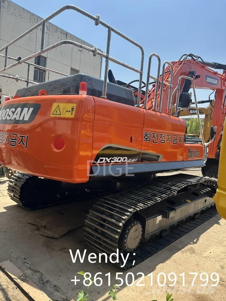 Doosan DX 300 Midigraafmachines 7t - 12t