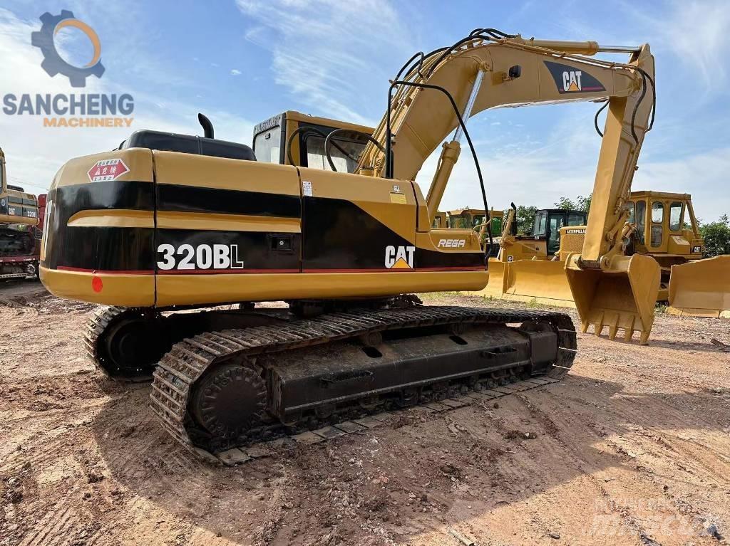 CAT 320 B L Rupsgraafmachines