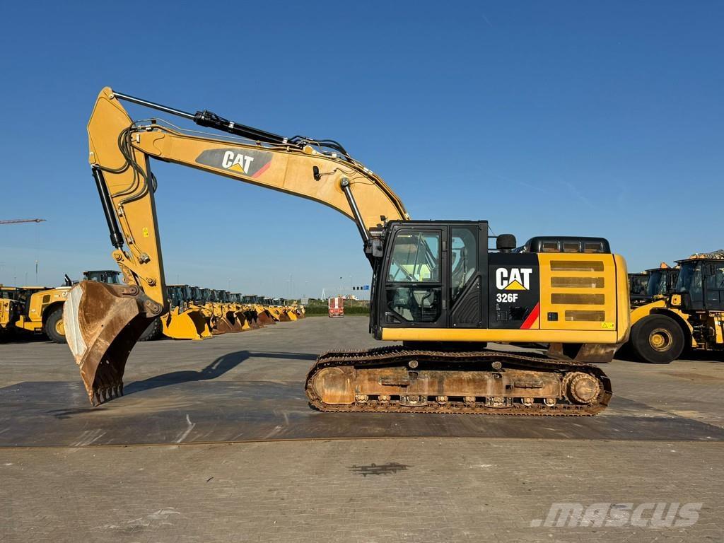 CAT 326FL Rupsgraafmachines
