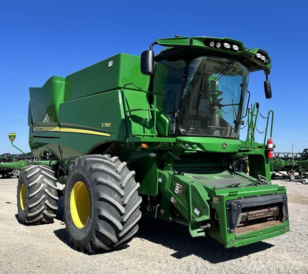 John Deere S 780 Maaidorsmachines