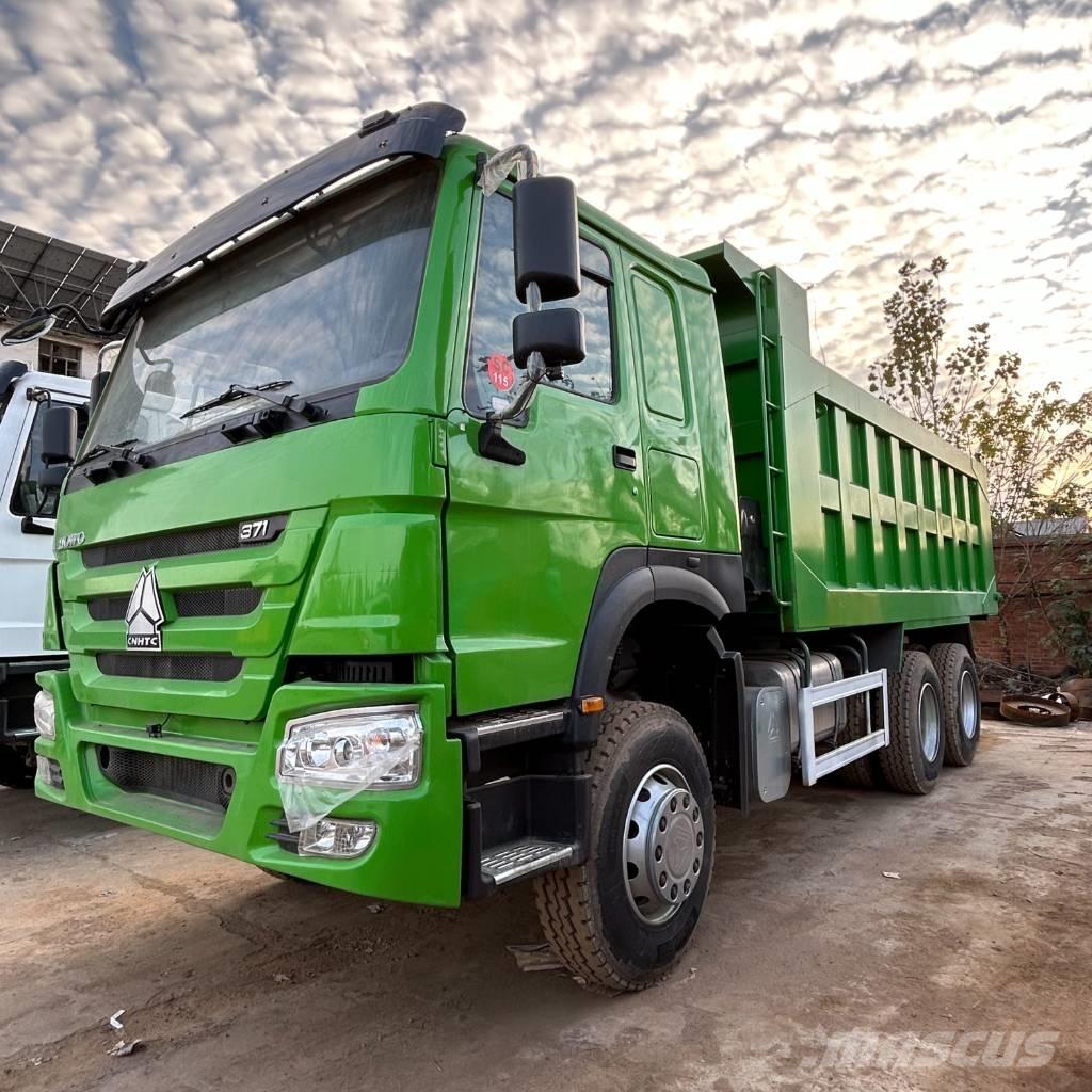 Howo 371 Bakwagens met gesloten opbouw