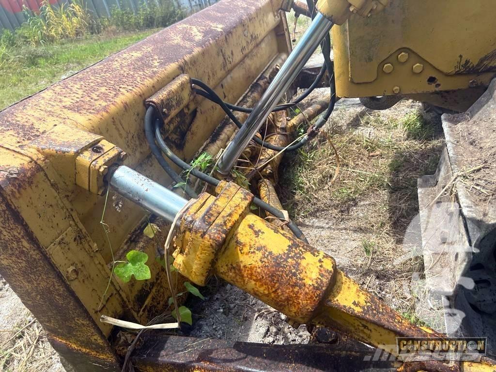 CAT D 6 C Rupsdozers