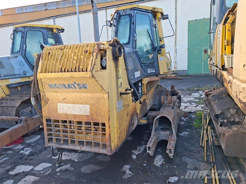 Komatsu D65EX-12 Anders