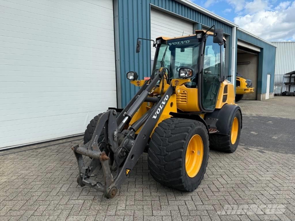 Volvo L 25 F Wielladers
