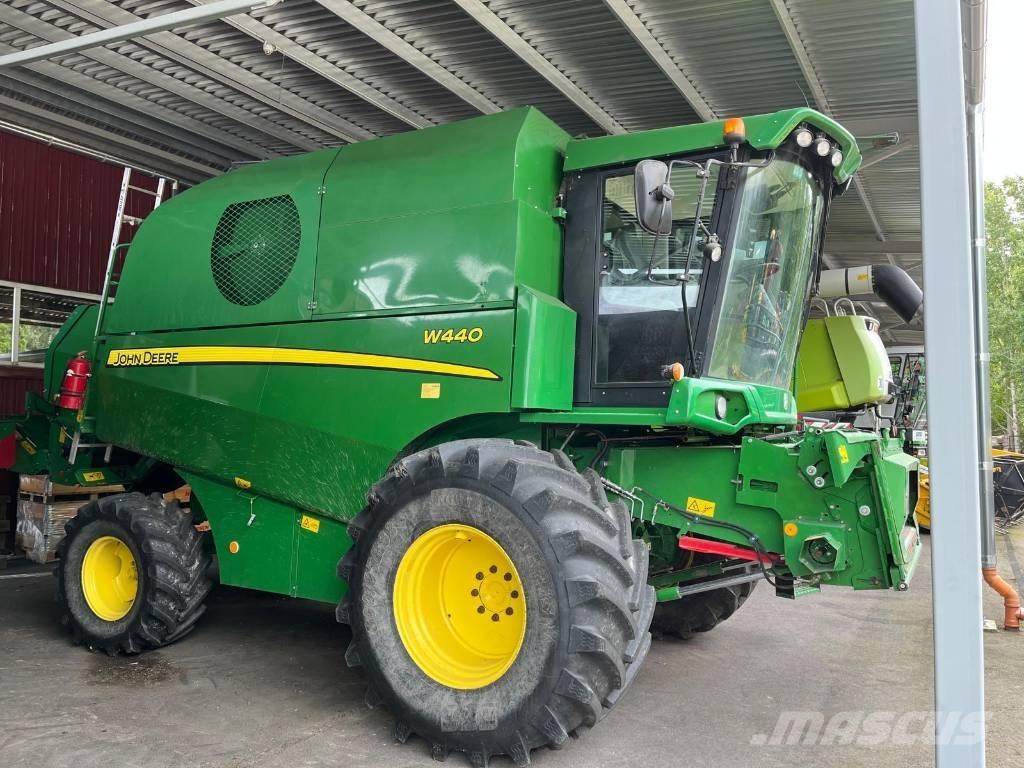 John Deere W 440 Maaidorsmachines