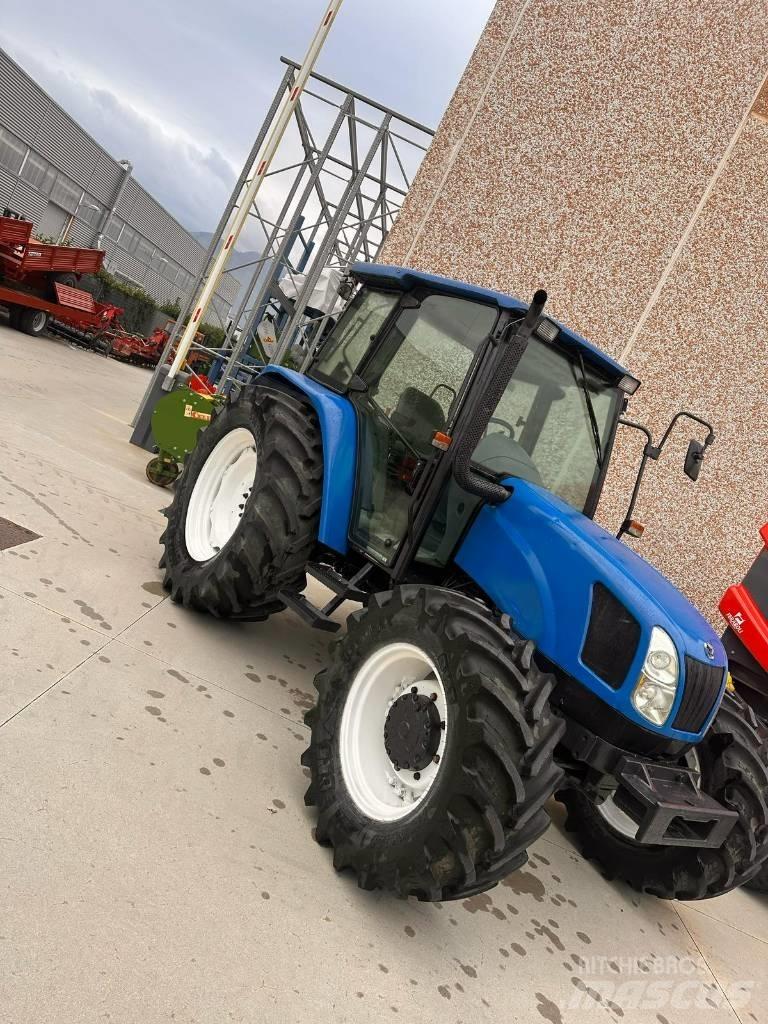 New Holland TL 100 Tractoren