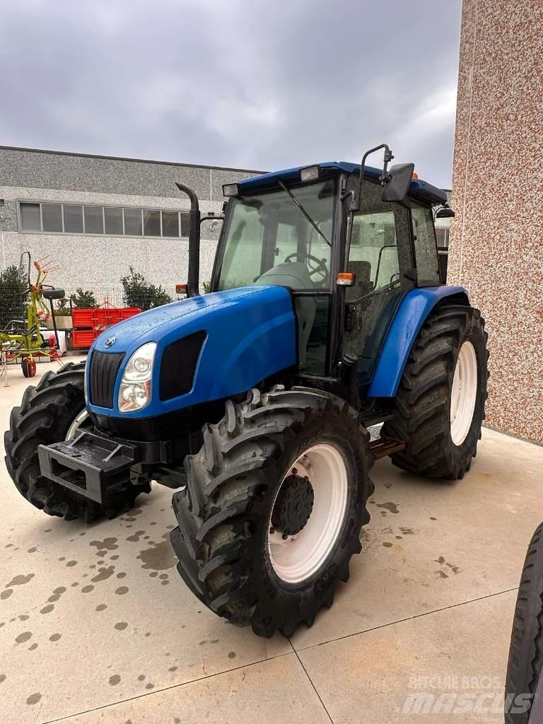 New Holland TL 100 Tractoren