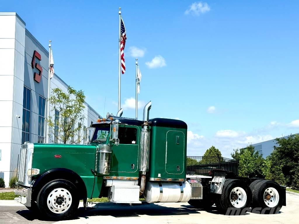 Peterbilt 389 Trekkers