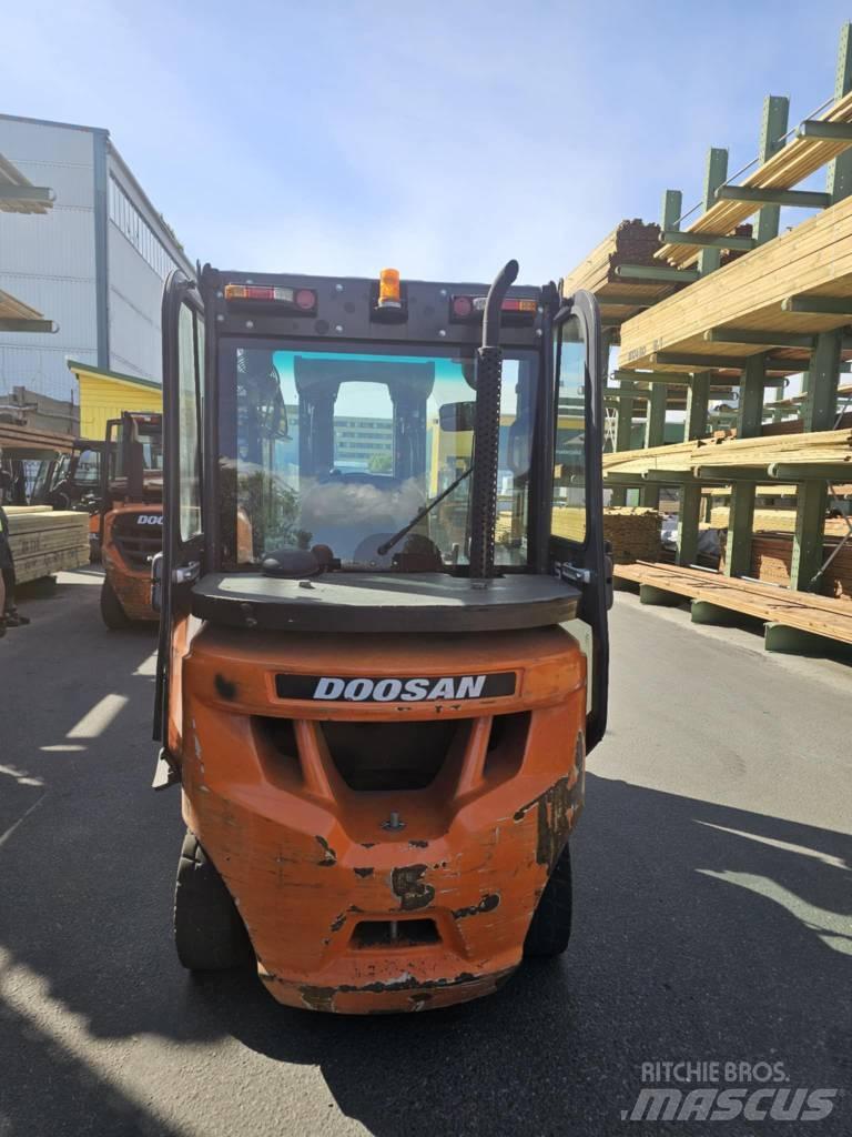 Daewoo Doosan D35C - 7 Diesel heftrucks